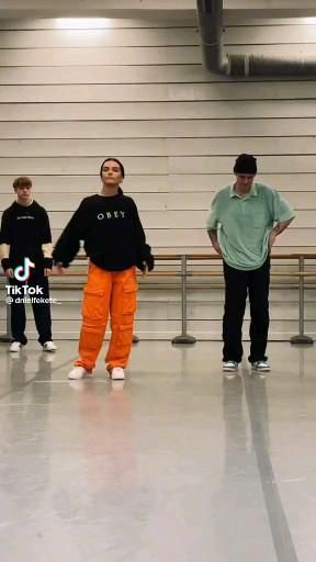 Dance Hip Hop Outfits, Dance Outfits Hip Hop, Hip Hop Outfits Dancers, Hiphop Choreography, Hiphop Dance Outfit, Hip Hop Dance Moves, Hip Hop Dance Outfits, Hiphop Dance, Reel Dance