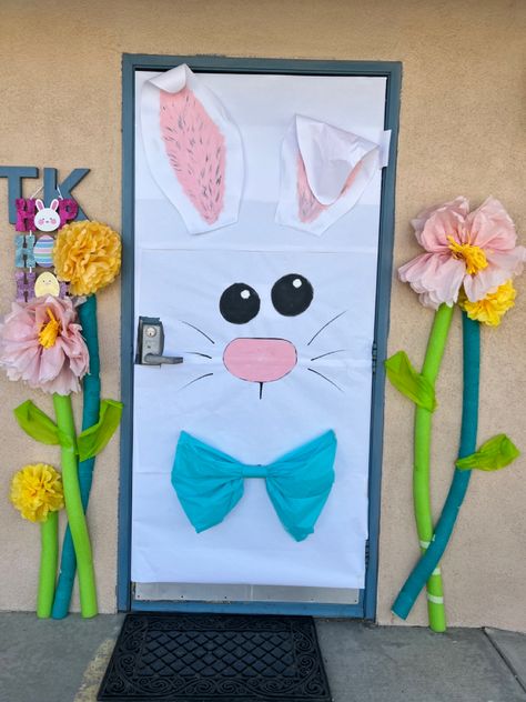 Easter Office Door Decorations, Easter Class Door Decorations, Easter Hallway Decorations School, Spring Time Classroom Door, Easter Door Decorations Classroom Preschool, Easter School Decorations, Easter Doors For Classroom, Bunny Classroom Door, Easter Door Ideas