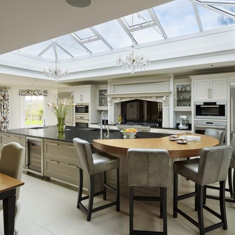 Modern Kitchen Open, Kitchen Diner Extension, Space Family, Open Plan Kitchen Dining Living, Open Kitchen And Living Room, Open Plan Kitchen Diner, Island Table, Open Plan Kitchen Dining, Open Plan Kitchen Living Room