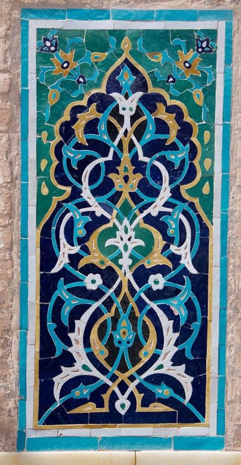 Islamic Mosaic Art, Arabic Pattern Design, Geometric Patterns Drawing, Islamic Mosaic, Islamic Design Pattern, Islamic Tiles, Tile Design Pattern, Persian Art Painting, Mosaic Murals