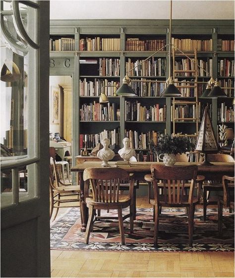 Built in bookcases in the dining room, never really thought about it but now I love this idea! Centsational Style, Green Library, Idea Bedroom, Library Room, Room Library, Home Library Design, Design Library, Home Libraries, Built In Bookcase