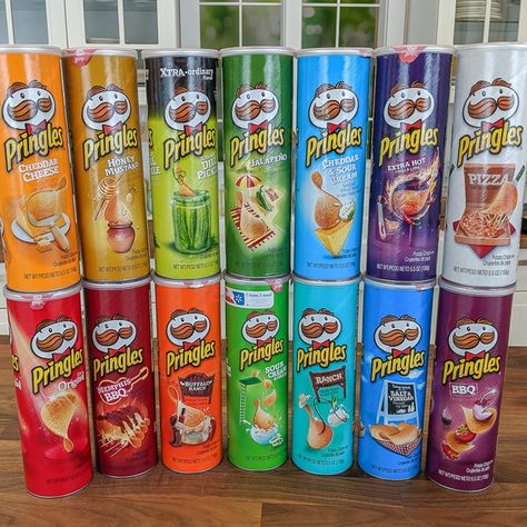 We Tried Every Single Pringles Flavor, Here's How They Ranked Pringles Pizza, Pringle Flavors, Pepperidge Farm Cookies, Best Barbecue Sauce, Homemade Honey Mustard, Kreative Snacks, Sleepover Food, Junk Food Snacks, Sour Cream And Onion