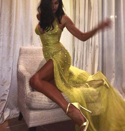 Baddie Birthday Dress, Birthday Dress Ideas, Baddie Birthday, Birthday Party Dresses, Prom Inspiration, Cocktail Night, Rich Girl Lifestyle, Party Dresses Online, Atelier Versace