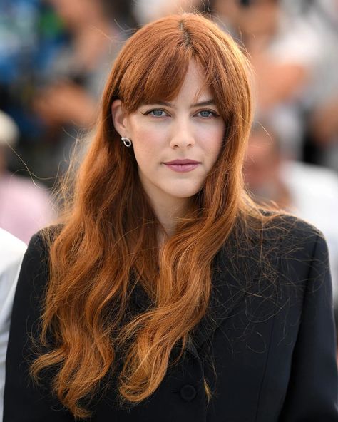 2024 Fall Hair, Hair Trend 2024, Red Velvet Hair, Red Hair Trends, 2024 Hair Color, Mushroom Hair, Wella Color Fresh, Female Character Inspiration, Velvet Hair