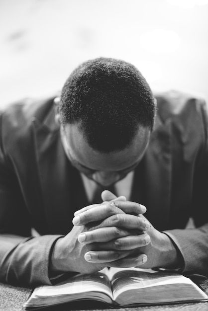 Man Praying Photography, Praying Photo, Prayer Photos, Christian Photography, Man Praying, Bible Photos, Open Bible, Children Praying, Black Church