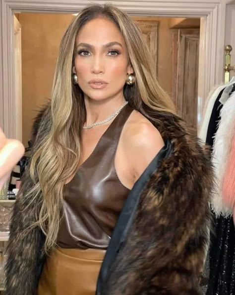 Jlo Without Makeup, Jennifer Lopez Marc Anthony, Jennifer Lopez Hair, Jlo Style, Jenny From The Block, Hollywood Icons, Reality Tv Stars, Mob Wife, Sofia Vergara