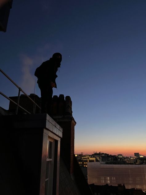 #rooftop #urbexexploration Rooftop Dark Aesthetic, On The Rooftop Aesthetic, City Rooftop Aesthetic Night, City Rooftop Aesthetic, Sitting On Rooftop Aesthetic Night, Nyc Rooftop Aesthetic, Rooftops Aesthetic, Sitting On Rooftop, Rooftop Romance