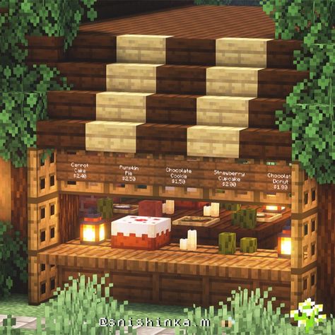 Cute Minecraft Coffee Shop, Butchers Shop Minecraft, Minecraft Food Shop Ideas, Minecraft Villager Stall Ideas, Minecraft Shops Ideas Small, Small Bakery Minecraft, Minecraft Booth Design, Minecraft Shop Stand Ideas, Minecraft Farmers Market Ideas