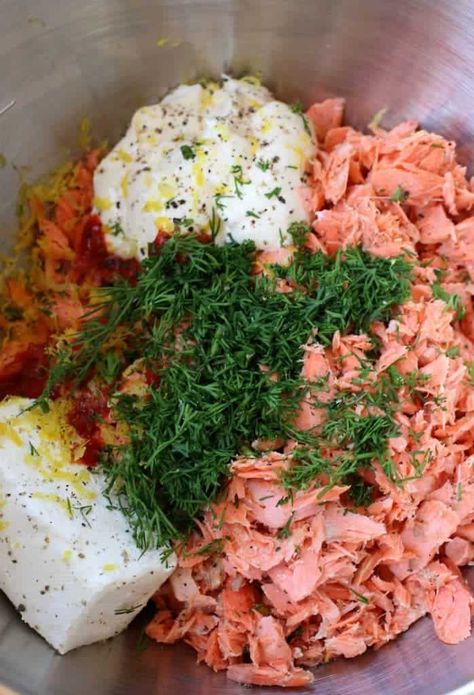 Cracker Spread, Salmon Dip Recipes, Salmon Appetizer Recipes, Salmon Spread, Salmon Appetizer, Salmon Salad Recipes, Canned Salmon, Easy Salmon Recipes, Easy Salmon