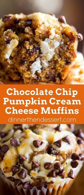 Chocolate chip, pumpkin AND cream cheese? What an intriguing combination of flavors! Muffins Chocolate Chip, Muffins Pumpkin, Muffins Blueberry, Dessert Pumpkin, Dessert Halloween, Pumpkin Cream Cheese Muffins, Pumpkin Cream Cheese, Cream Cheese Muffins, Recipes Chocolate