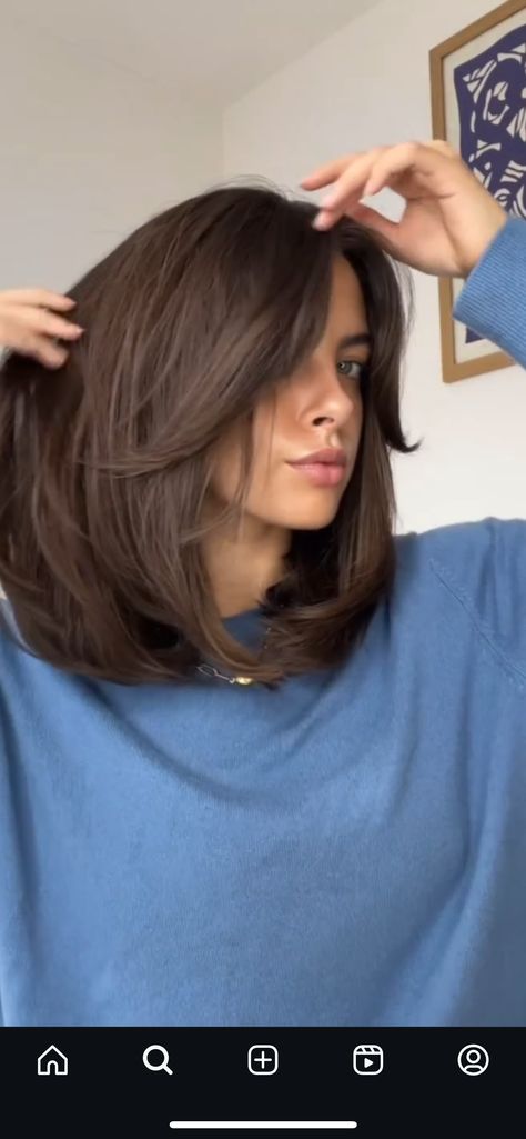 Medium Length 90s Blowout, Lob With Curtain Bangs Thick Hair, Short Straight Haircuts For Round Faces, Short Hairstyle Women Asian Round Face, Lob Before And After, Shoulder Length Long Layers Haircut, Shoulder Length Hair Without Layers, Collarbone Length Hair Layers, Straight Lob With Curtain Bangs