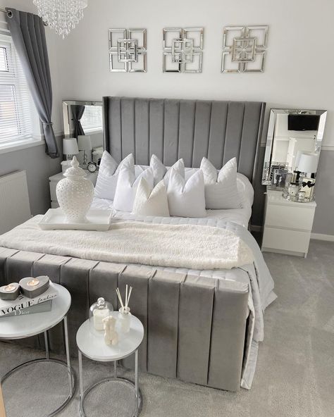 White And Beige Bedroom, Grey And Gold Bedroom, Grey Bedroom Decor, Luxury Room Bedroom, Classy Bedroom, Adult Bedroom, Gorgeous Bedrooms, Grey Room, Redecorate Bedroom