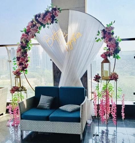 Minimal Roka Decor, Roka Ceremony Stage Decoration, Decoration For Roka Ceremony, Roka Ceremony Decoration At Home Simple, Ring Ceremony Backdrop, Engagement Backdrop Ideas Simple, Roka Decoration Ideas, Roka Ceremony Outfits Simple, Roka Decoration