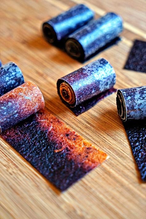 Homemade Fruit Leather, Fruit Leather Recipe, Fruit Leather, Fruit Roll, Fruit Roll Ups, Dehydrated Fruit, Blueberry Fruit, Dehydrated Food, Homemade Snacks