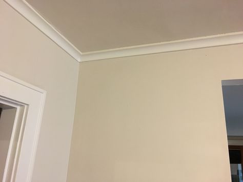 simple crown molding. Small Crown Molding, Crown Molding Bathroom, Simple Crown Molding, Modern Crown Molding, Ceiling Ideas Living Room, Simple Crown, Cornice Design, Ceiling Trim, Tiny House Interior Design