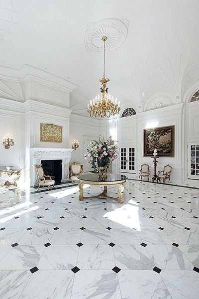 Modern Tile Floor Kitchen, Hall Floor Tile Design, Tiles Design For Hall, Luxury Marble Flooring, Traditional Tile Design, Marble Floor Pattern, Octagon Pattern, Entryway Tile, Floor Tiles Design