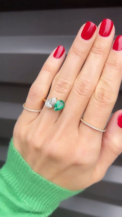 stephaniegottlieb on Instagram: The perfect pair 💎🍐 BRAND NEW— a green emerald and diamond PEAR-ing ! 💍 It was a challenge finding the exact same shape, ratio, size, and… Emerald Green Pear Engagement Ring, Diamond And Emerald Ring, Stephanie Gottlieb, Marriage Material, Green Rings, Pear Engagement Ring, Pear Shaped Diamond, Dream Ring, Green Emerald