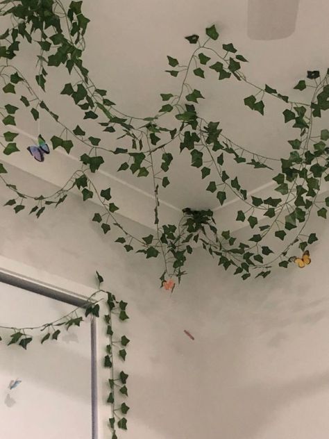 Hanging Vines Bedroom Ceilings, Vines On Ceiling, Minimalist Floating Shelves, Butterfly Room Decor, Butterfly Bedroom, Ivy Wall, Butterfly Room, Living Room Wall Decor Ideas, Room Wall Decor Ideas