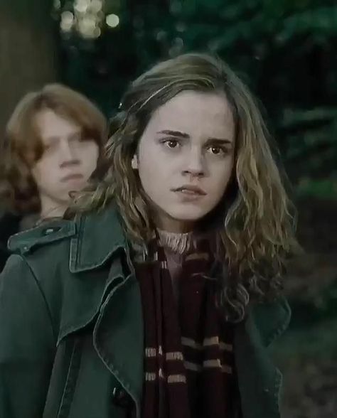 I Got My Eyes On You Edit, Stop Looking At Me With Those Eyes Edit, Harry Potter Edit Videos, Hermione Granger Makeup, Hermione Granger Videos, Hermione Gif, Harry X Hermione, Hermione Granger Wallpaper, Granger Wallpaper