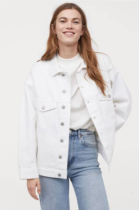 See the Looks of My Celebrity Stylist Fashion Makeover | Who What Wear White Denim Jacket Outfit, Oversized Jacket Outfit, White Jacket Outfit, Bright Blazer, Jean Jacket Outfits, White Jean Jacket, Camisa Jeans, White Denim Jacket, Stylish Coat