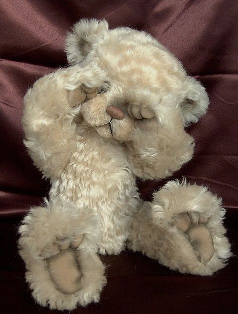 ♡♡ Fabulous ♡♡ Photo Ours, Cuddly Teddy Bear, Teddy Bear Pictures, Charlie Bears, Teddy Bear Collection, Teddy Bear Picnic, Bear Pictures, Tatty Teddy, Teddy Bear Stuffed Animal