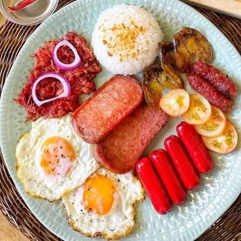 Pinoy Breakfast, Phillipino Food, Filipino Breakfast, Filipino Street Food, Philippines Food, Breakfast Plate, Pinoy Food, Sweet Snacks Recipes, Breakfast Meal Prep