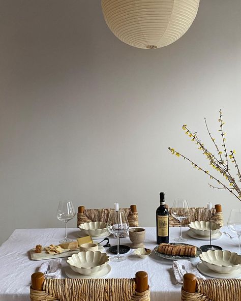 Aesthetic Table Setup Dinner, Dinner Party Style, Christie Tyler, Never Been Happier, Minimal Streetwear, Diner Table, Chianti Classico, Hosting Dinner, Table Setting Inspiration