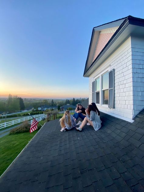 sunset, blue sky, beautiful, teenage dream, summer time, friends, saturday night, roof, pic inspo, aesthetic, wallpaper, pnw Living In The Usa Aesthetic, Roof Picture Ideas, Rooftop Stargazing Aesthetic, Hanging Out On Roof, Roof Sleepover, Summer Nights Aesthetic Friends, Sitting On Roof Aesthetic, On Roof Aesthetic, Roof Hangout