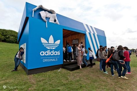 Stand Adidas Originals at Primavera Sound Porto 2012 Ooh Marketing, Adidas Campaign, Jack Fire, Charity Branding, Primavera Sound, Popup Store, Android Wallpaper Dark, Advertising Ideas, Container Architecture