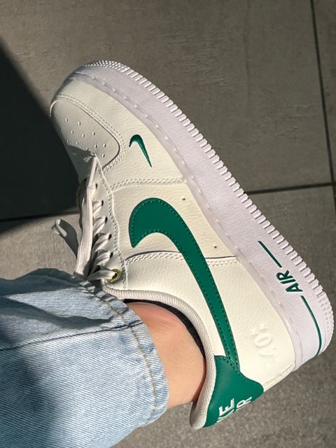 #nike airforceone #white #green #shoes Green Airforce 1 Outfit Women, Green And Yellow Shoes, Green Nike Shoes Outfit, Nike Air Force Green, Nike Green Shoes, Nike Shoes Green, Nike Air Green, Nike Air Force 1 Green, Green Nike Air Force