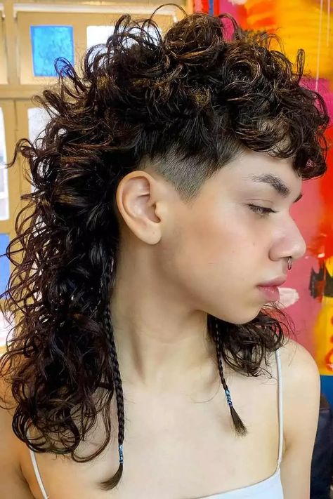 Pushed Back Hair, Undercut Curly Hair, Undercut Women, Curly Mullet, Violet Hair, Hair Inspiration Short, Short Curly Haircuts, Punk Hair, Alternative Hair