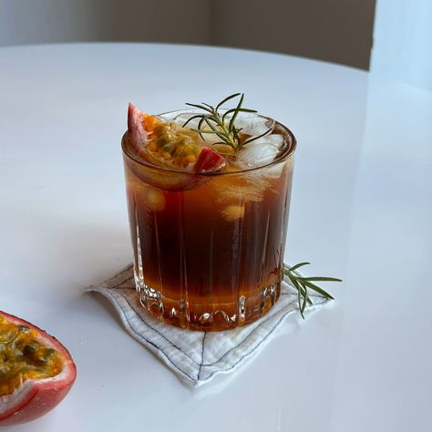 Cold Brew Passion Sparkle Recipe – NAM COFFEE Coconut Cold Brew Coffee, Cold Brew Drinks, Cold Brew Coffee Recipe, Cold Brew Recipe, Vietnamese Coffee, Fruit Jam, Fruit Infused, Hot Day, Cold Brew Coffee