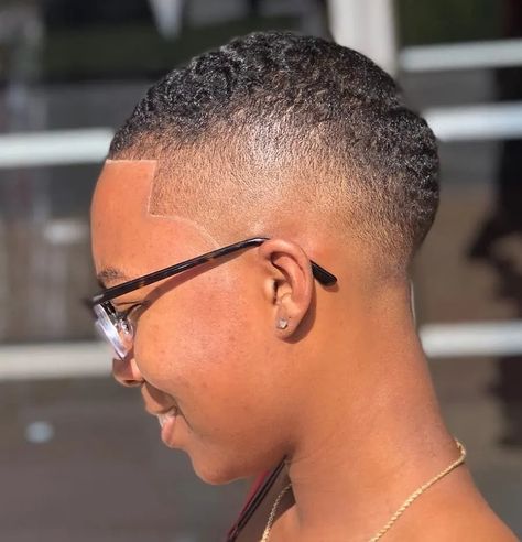 10 Must-Try Fade Haircuts for Black Women in 2024 Womens Short Haircut For Thinning Hair, Shadow Fade Haircut Black Women, Black Women Fades Haircuts, Bald Haircuts For Black Women, Women Faded Haircut, Black Women Haircut Styles Fade, Natural Hair Fades For Women, Short Fade Haircut For Women Black, Black Women Waves Haircut