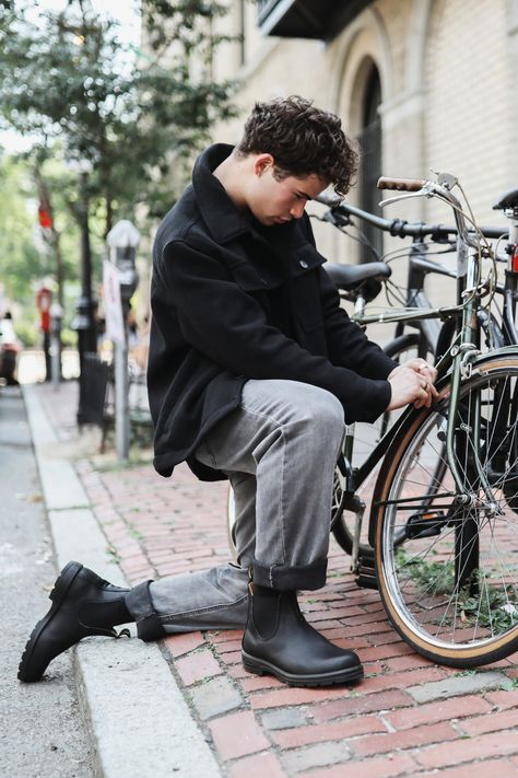 Black Blundstone Outfit, Mens Blundstone Outfit, Thursday Boots Men Outfits, Black Chelsea Boots Men, Black Chelsea Boots Men Outfit, Brown Boots Outfit Men, Boots Mens Outfit, Blundstone Boots Mens, Cdg Converse Outfit Men