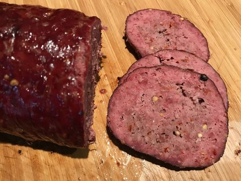 Low Sodium Venison Recipes, Venison Salami Recipe, Venison Summer Sausage Recipe, Elk Meat Recipes, Homemade Summer Sausage, Deer Sausage, Venison Sausage Recipes, Salami Recipe, Smoked Venison