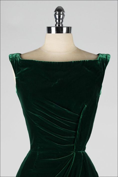 Vintage 1950's Ceil Chapman Emerald Green Silk Velvet Dress | From a collection of rare vintage evening dresses at http://www.1stdibs.com/fashion/clothing/evening-dresses/ Ceil Chapman, Silk Velvet Dress, Velvet Evening Dress, Green Velvet Dress, Designer Evening Dresses, Green Silk, Silk Velvet, Mode Vintage, Green Velvet