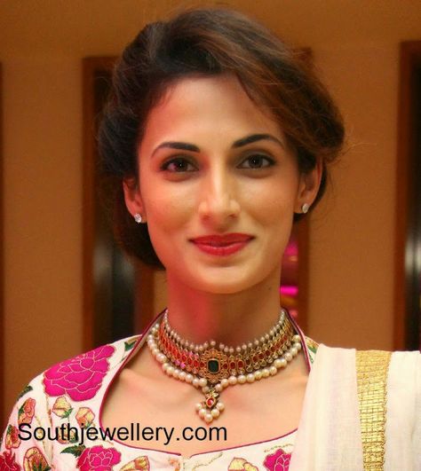 Choker Necklace Designs Indian, Uncut Diamond Choker, Shilpa Reddy, Jadau Necklace, Latest Jewellery Designs, Bridal Jewels, Choker Necklace Designs, Gold Jewelry Simple Necklace, Indian Jewellery Design Earrings