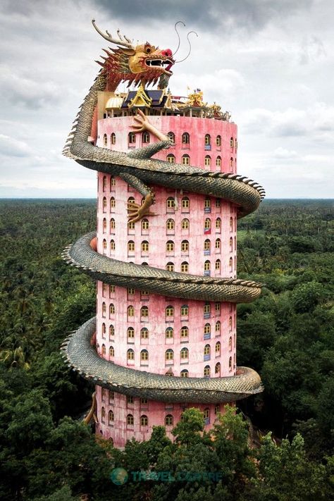 The unusual and mysterious Wat Samphran Temple is comprised of a huge, beautiful green coiled dragon monument and is a truly extraordinary temple surrounded by mystery. Wat Samphran, Thailand Bucket List, Thailand Activities, Koh Samui Beach, Temple Thailand, Thailand Adventure, Full Moon Party, Thailand Travel Guide, Moon Party