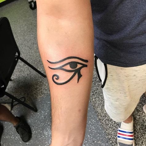 Egyptian Eye Tattoo, 3rd Eye Tattoo, Eye Of Ra Tattoo, Eye Of Horus Tattoo, Egyptian Eye Tattoos, Third Eye Tattoos, Horus Tattoo, Egypt Pyramids, Egyptian Tattoo Sleeve