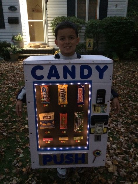 Homeade Halloween Costumes, Halloween Costumes Kids Homemade, Creative Halloween Costumes Diy, Halloween Costumes Kids Boys, Kostum Halloween, Clever Halloween, Kids Homemade, Clever Halloween Costumes, Bonbon Halloween