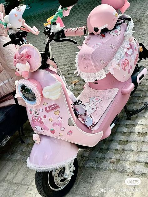 Pink Motorcycle Aesthetic, Hello Kitty Motorcycle, Kawaii Cars, Pink Motorbike, Motorcycle Cute, Cute Motorcycle, Pink Scooter, Pink Motorcycle, Pink Car Accessories