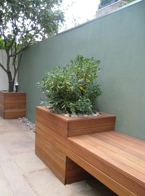 Rock Backyard, Garden Bench Seating, Jardim Diy, Backyard Seating, London Garden, Raised Planter, Walled Garden, Landscape Designs, Garden House