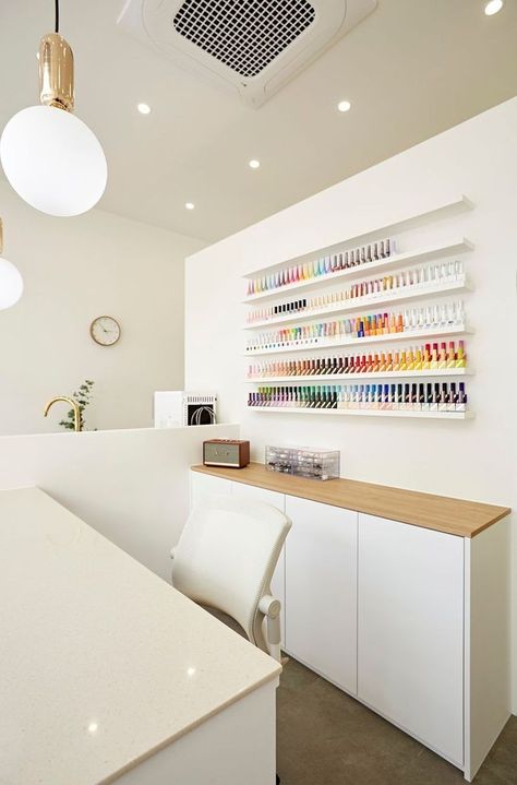 Nail Art Room Design, Nail Art Room, Nail Shop Decor Ideas, Nail Studio Ideas, Nail Studio Interior, Desain Salon Kuku, Nail Studio Decor, Ideas Decoracion Salon, Nail Room Ideas