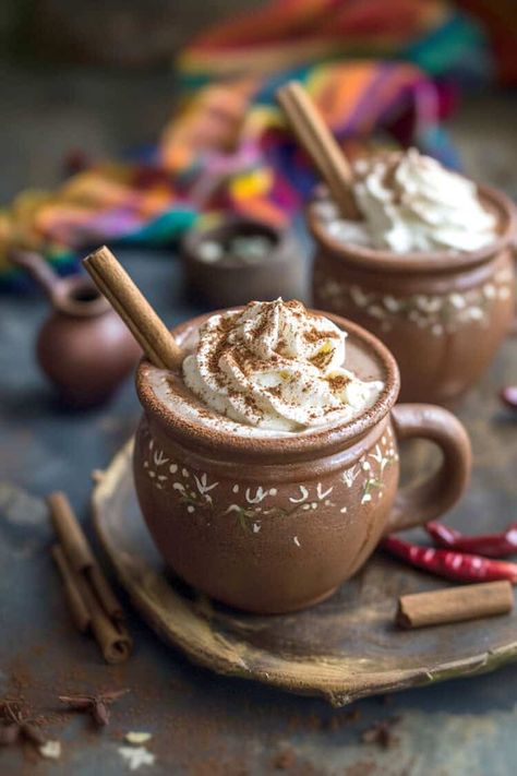 Fall Mixed Drinks, Champagne Margarita Recipe, Chocolate Margarita, Chocolate Tequila, Pumpkin Pie Shake, Chocolate Drink Recipes, Mexican Tequila, Hot Chocolate Cocktail, Tequila Recipe