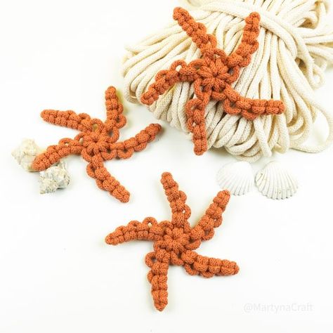 Macrame for Beginners | Hi friends!  Last summer I needed a simple tutorial for a starfish, without combing, without complicated knots, and so here it is | Facebook Macrame For Beginners, Starfish, Comb, You Think, Macrame, Weaving, Macramé