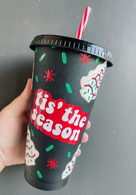 This listing is for one reusable BPA-free plastic Venti 24oz coffee cup with lid and straw. Each cup also includes personalized decals that is already applied to the cup.  * holiday straw is add on otherwise black straw is provided*  Our decals applied to the cup are made with high quality vinyl and with proper care they will last. Handwashing the cups is required.  * The cups pictured will be matte black with or without glitter, depending on inventory. If you have a large group of cups to order Cup Christmas Tree, Cold Coffee Cup, Coffee Christmas, Christmas Cups, Cute Coffee Cups, Tree Cake, Christmas Tree Cake, Tree Cakes, Christmas Cup