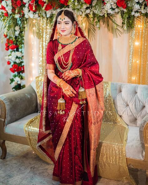 Beautiful & Enchanting Nikah Ceremony With Bride In A Red Saree! – WedBook Phere Outfit For Bride Saree, Red Shalu Saree For Bride, Kalire Bridal, Bridal Chunni, Desiner Sarees, विवाह की फोटोग्राफी की मुद्राएं, Red Saree Wedding, Bridal Sharara, Nikah Ceremony