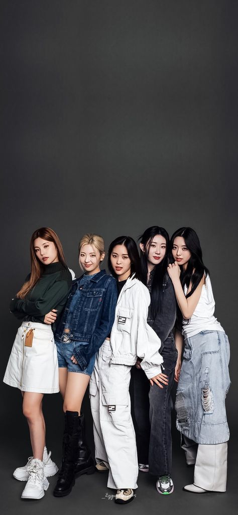 ITZY WALLPAPER Itzy Group Pic, Itzy Group Photo Wallpaper, Itzy Ot5 Photoshoot, Ot5 Photoshoot, Itzy Ot5 Wallpaper, Itzy Group Photo, Itzy Group, Itzy Photo, Itzy Members