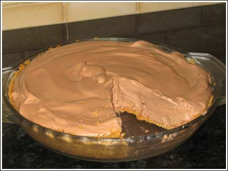 Hershey Bar Pie, Hershey Pie, Nutella Pie, Tastee Recipe, Biscuits Graham, Nutella Cheesecake, Hershey Chocolate Bar, Chocolate Crust, Easy Pie Recipes