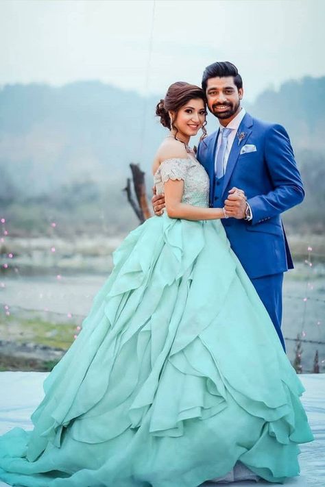 Pose Prewedding, Pre Wedding Photoshoot Props, Indian Wedding Poses, Pre Wedding Photoshoot Outfit, Indian Wedding Photography Couples, Couple Wedding Dress, Wedding Photoshoot Props, Bridal Photography Poses, Pre Wedding Shoot Ideas